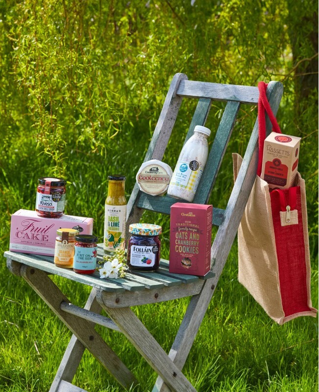 country-market-selection-gift-hamper-italy-651x800 (1)