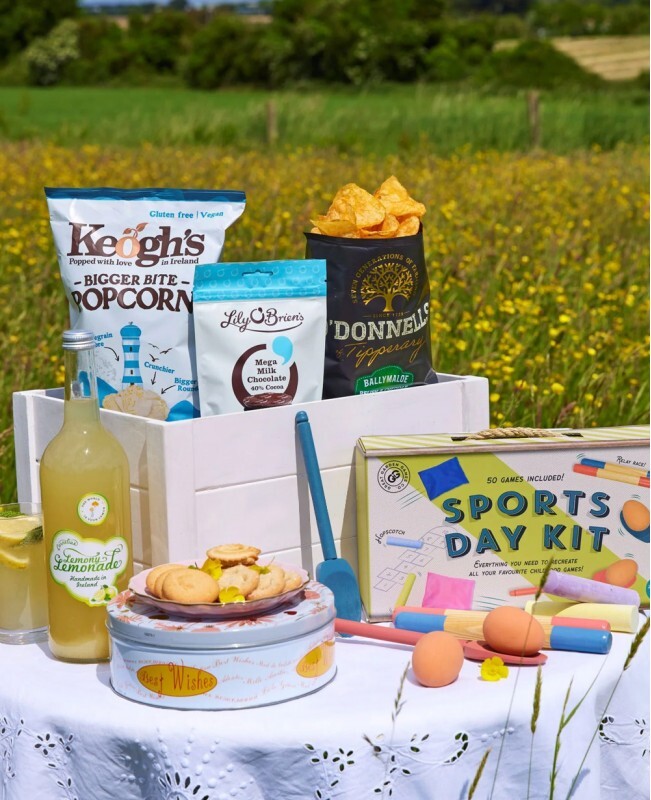 family-games-fun-gift-hampers-hungary-651x800