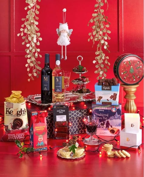 merry-berry-gift-hamper-europe-651x800