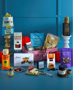 perfect-pantry-treats-gift-hamper-denmark-651x800