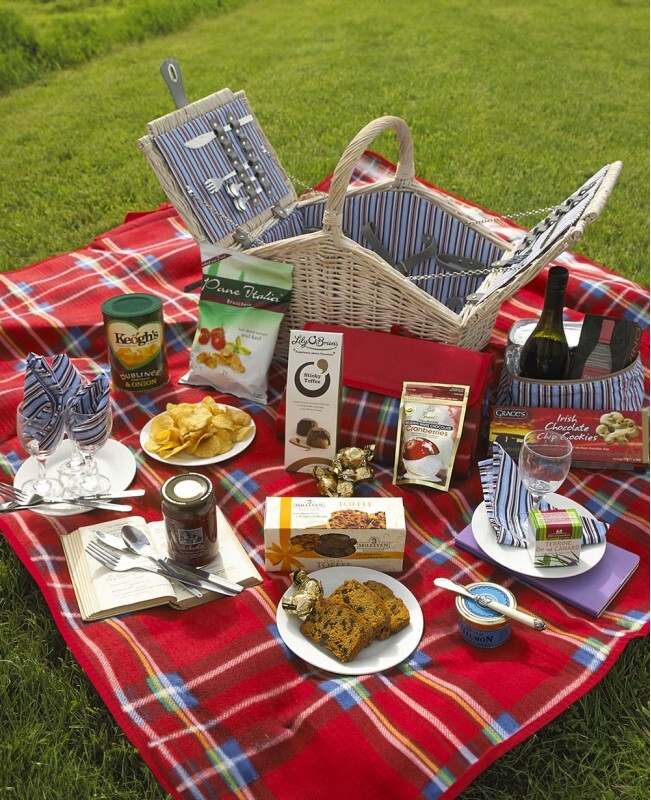 perfect-picnic-basket-gift-hamper-spain-651x800