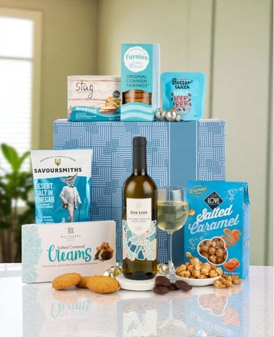 special-day-treats-gift-hamper-white-wine-uk-651x800