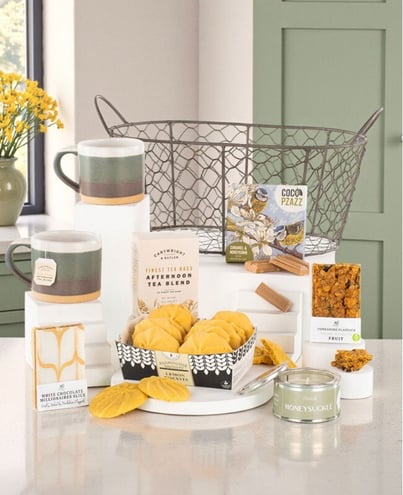 tea_in_the_garden_3p-new2-651x800